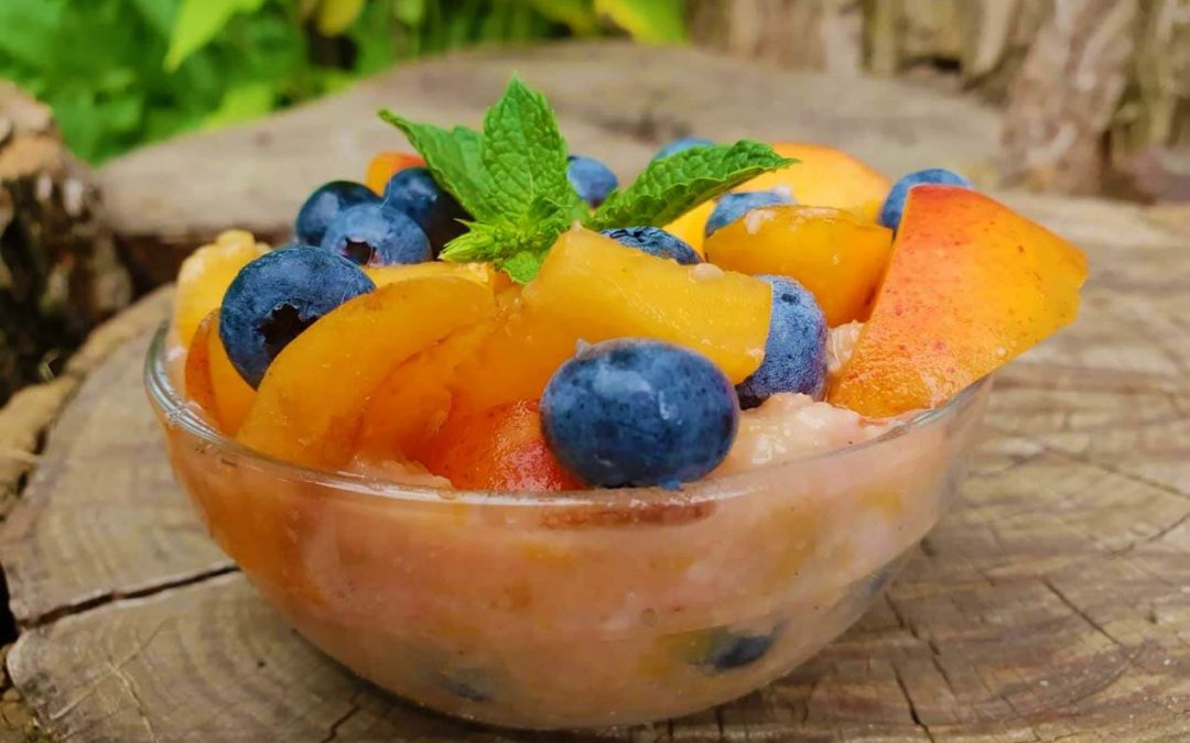 Így készíts gyorsan és egyszerűen egészséges makrobiotikus nyári gyümölcsdesszerteket