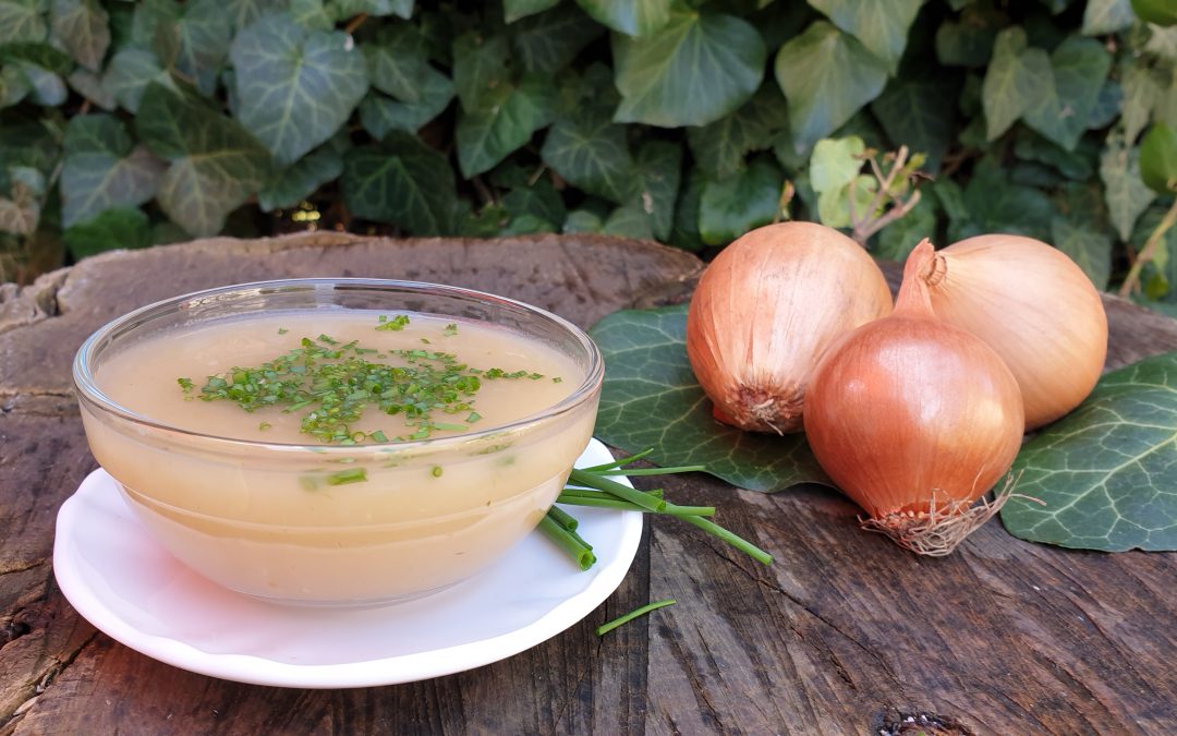 Vöröshagyma krémleves