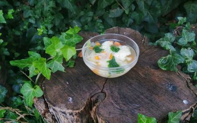 Barnarizs kása, pirított napraforgómag és sós karfiolos leves