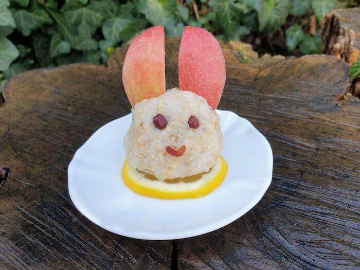 Makrobiotikus rizsgolyó nyuszi deszsert