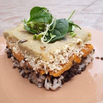 Rakott édesburgonyás és barnarizses lencse